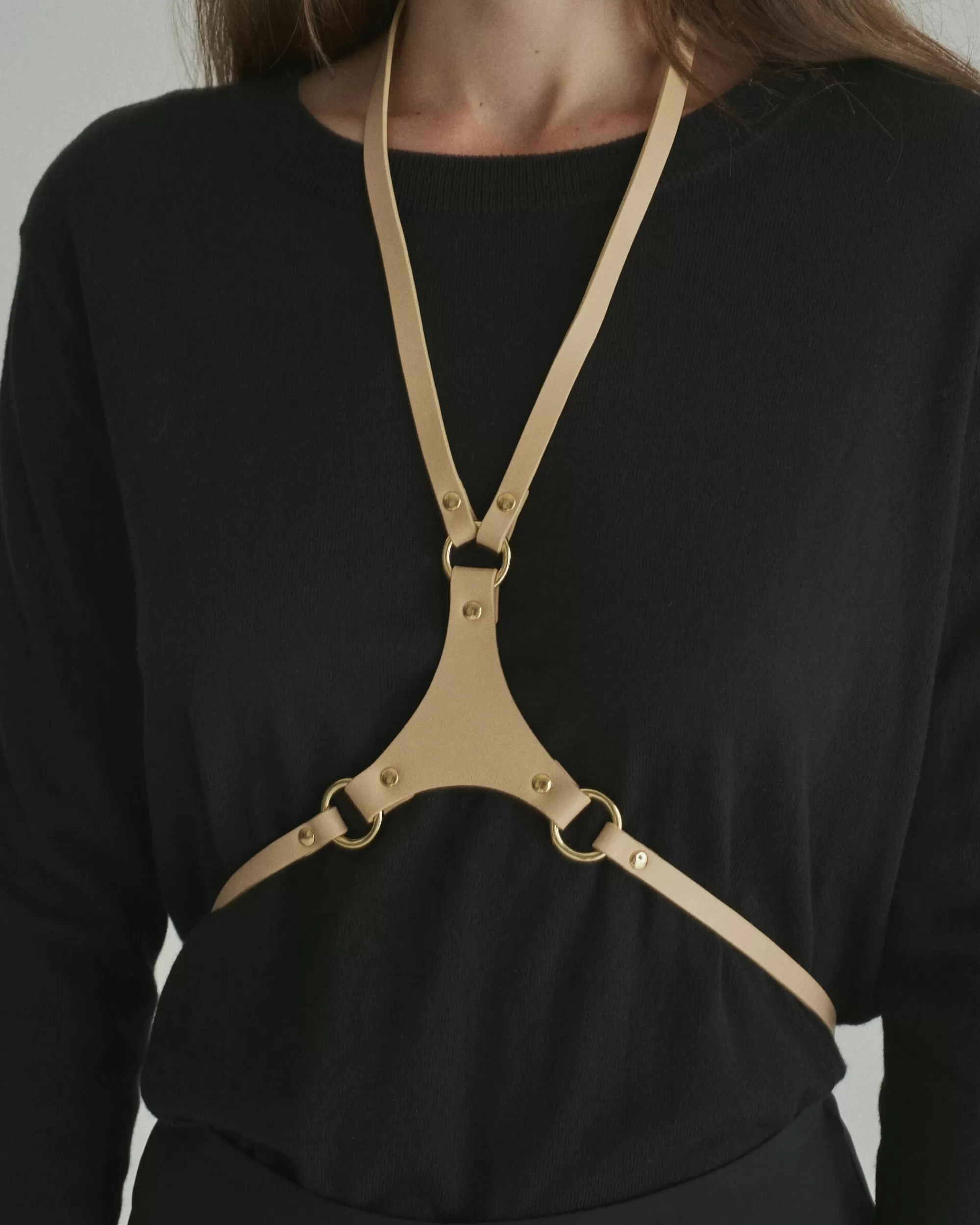 LIVY HARNAIS EN CUIR ABYSSE< Harnais & Serre-Taille